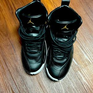 Black an Retro 12s The word belongs to u